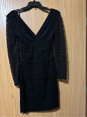 NWT White House Black Market Black Lace Long Sleeve V-Neck Dress